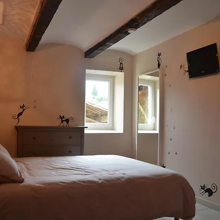 Chambres D'Hotes De Caire Nou Bed & Breakfast